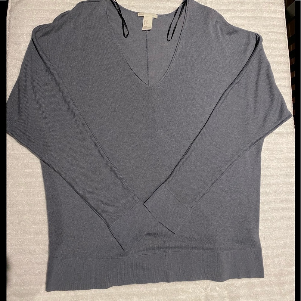 H and M lightweight sweater